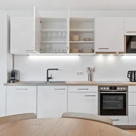 Modern 2br In Bivange With Balcony, Wi-fi, Free Parking Roeser