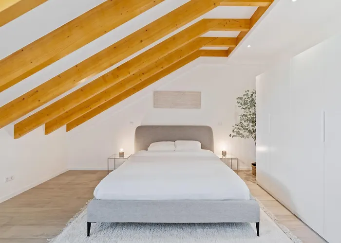 公寓 Modern 2br Elegance In Bivange 勒瑟