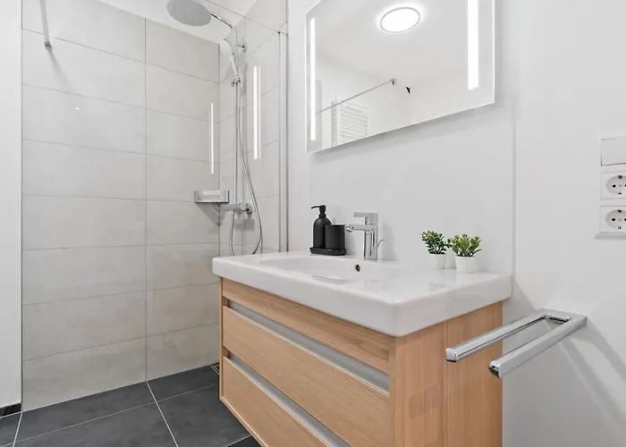 Modern 2br Elegance In Bivange *